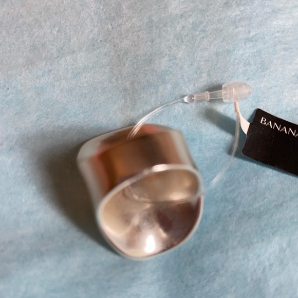 Wide Textured silver plated Ring size 6 - Picture 3 of 3